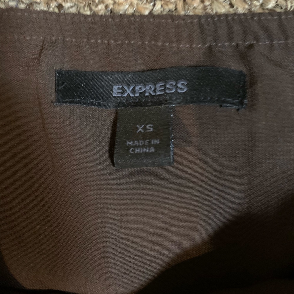 brown skirt